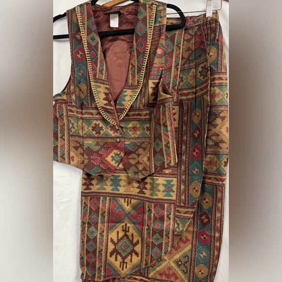 Circle T Vtg Geometric Patterned Vest and Maxi Skirt Set - Picture 9 of 9